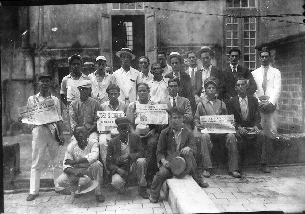 Foto de Vendedores de periódicos en La Habana. Foto Funcasta, Fondos BNCJM